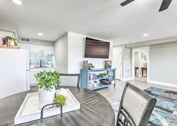 Apartment 2 Mi To Dtwn Gilbert! Snowbird Escape W/ Pool Gilbert